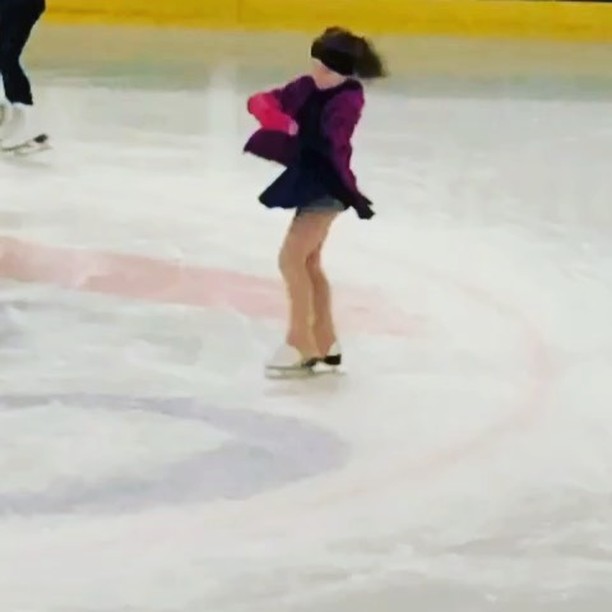 #eis#eiskunstlauf#spaß#freude#eiskunstlaufkleid#eiskaltdurchgezogen#eiskunstläuferin#skating#lovespo