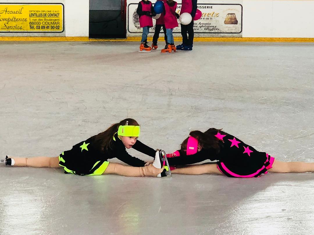 #IceSkatinglicious #twins #eiskunst #sport #eisprinzessin #iceskate #icescating #bestmoscow #zwillin