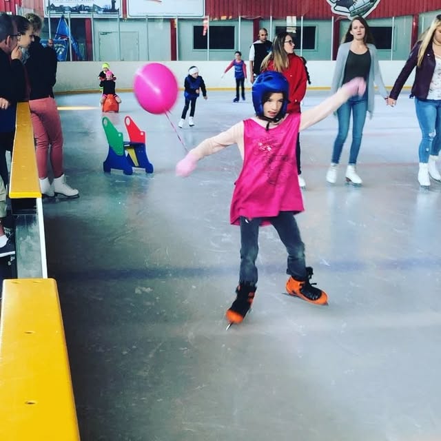 Training mal ganz anders 😅🤔#icescating #twins #eiskunstlauf #eis #eiskunstläuferin #eisprinzessin #s