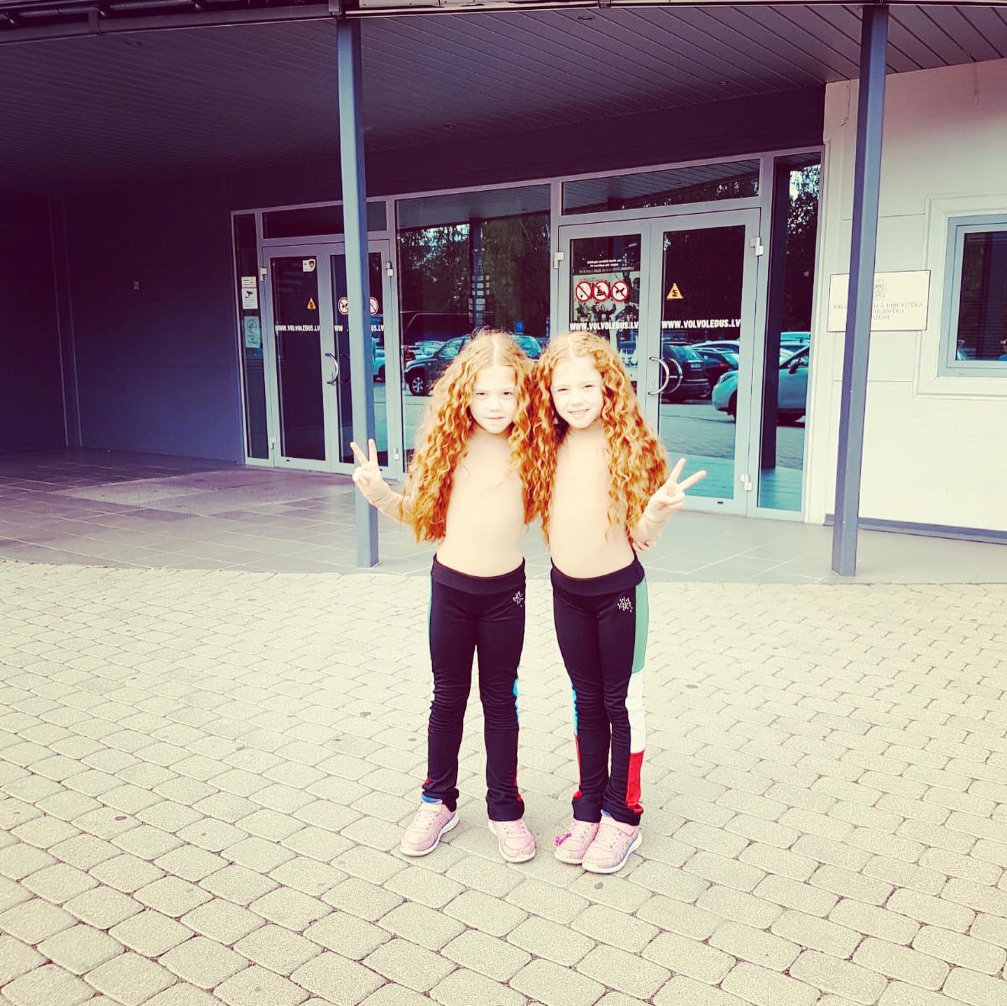 Grüße aus Lettland 🤗 #rotehaare #eislaufen #iceshow #iceland #lettland #riga #training #camp #sport 