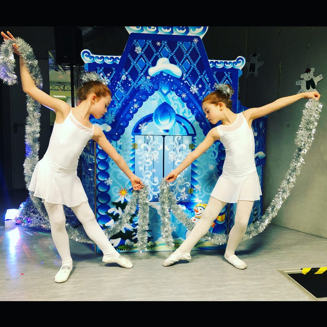 Manimalismus ist der Schlüssel zur wahrer Eleganz 🌲☃️❄️#ballet #rheinfelden #auftritt #eleganz #love