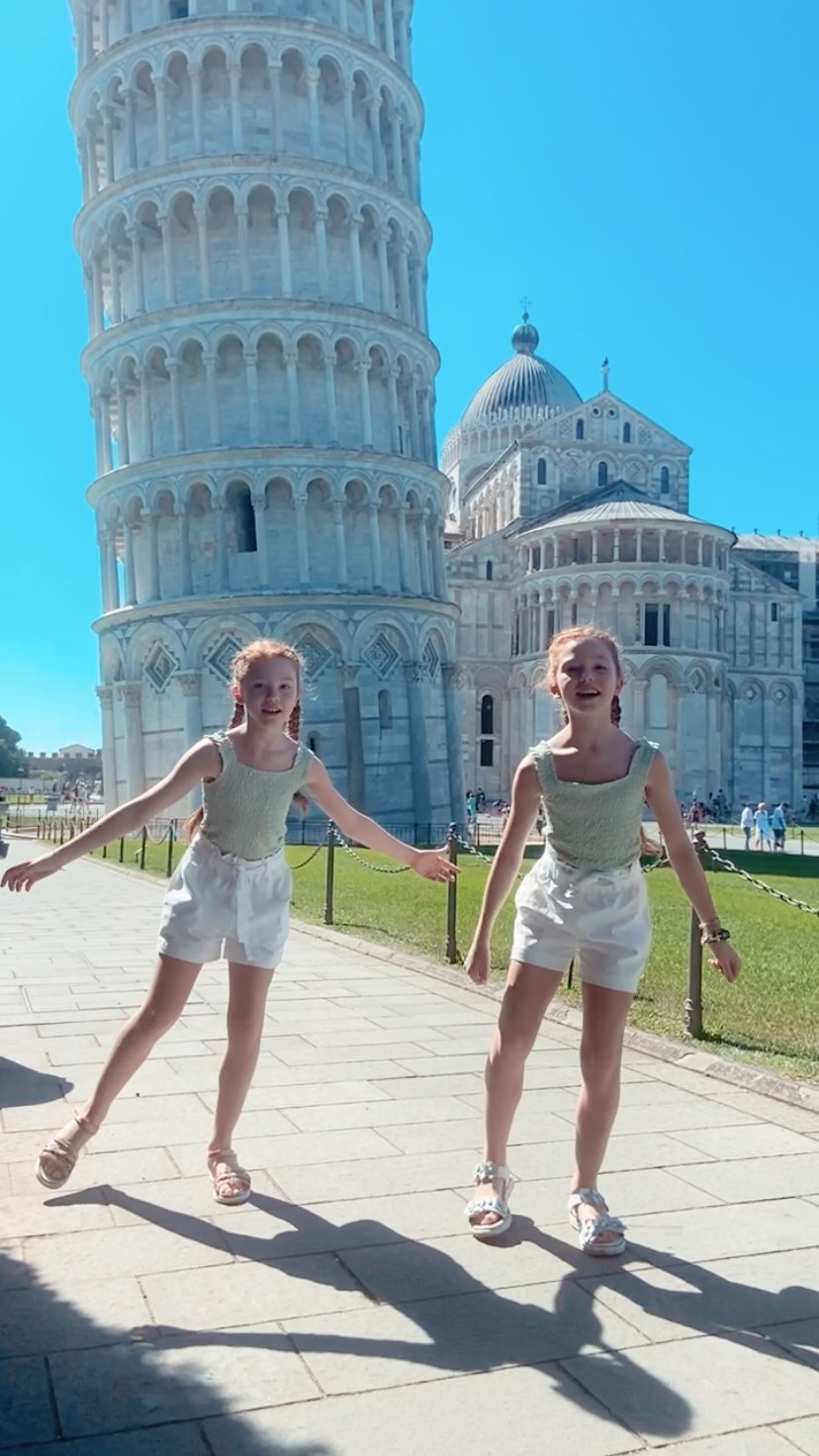 Pisa Tower #pisatower #pisaitaly #pisa #beautiful #twins #dolcevita #dance #toscana #twinsonice #myh