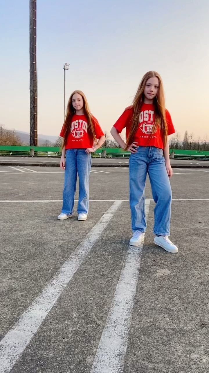 Kleiner Tanz zum Sonnenuntergang 🌅 Tanzt ihr auch gerne? #dancing #dancechallenge #dancetrends #twin