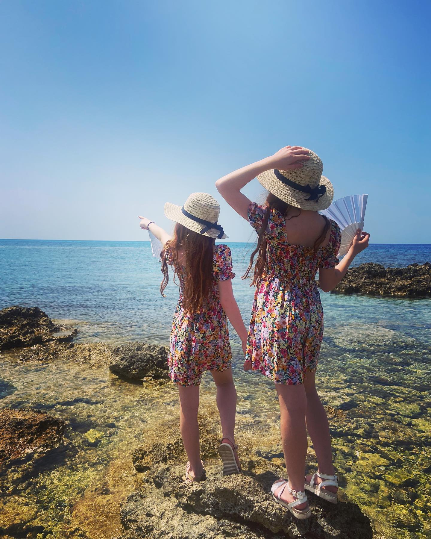 Wir genießen unsere Ferien in vollen Zügen 🥰🥰 es ist unglaublich warm 🥵 
Heute Nachmittag gehen wir 