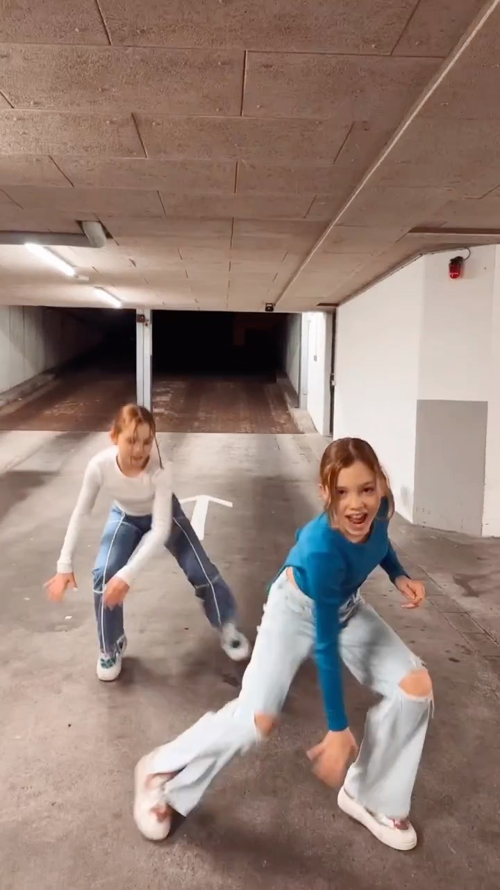 Tanze, wo immer du auch willst ❤️

#justdance #dancechallenge #reelitfeelit #trendreels #havefun #si