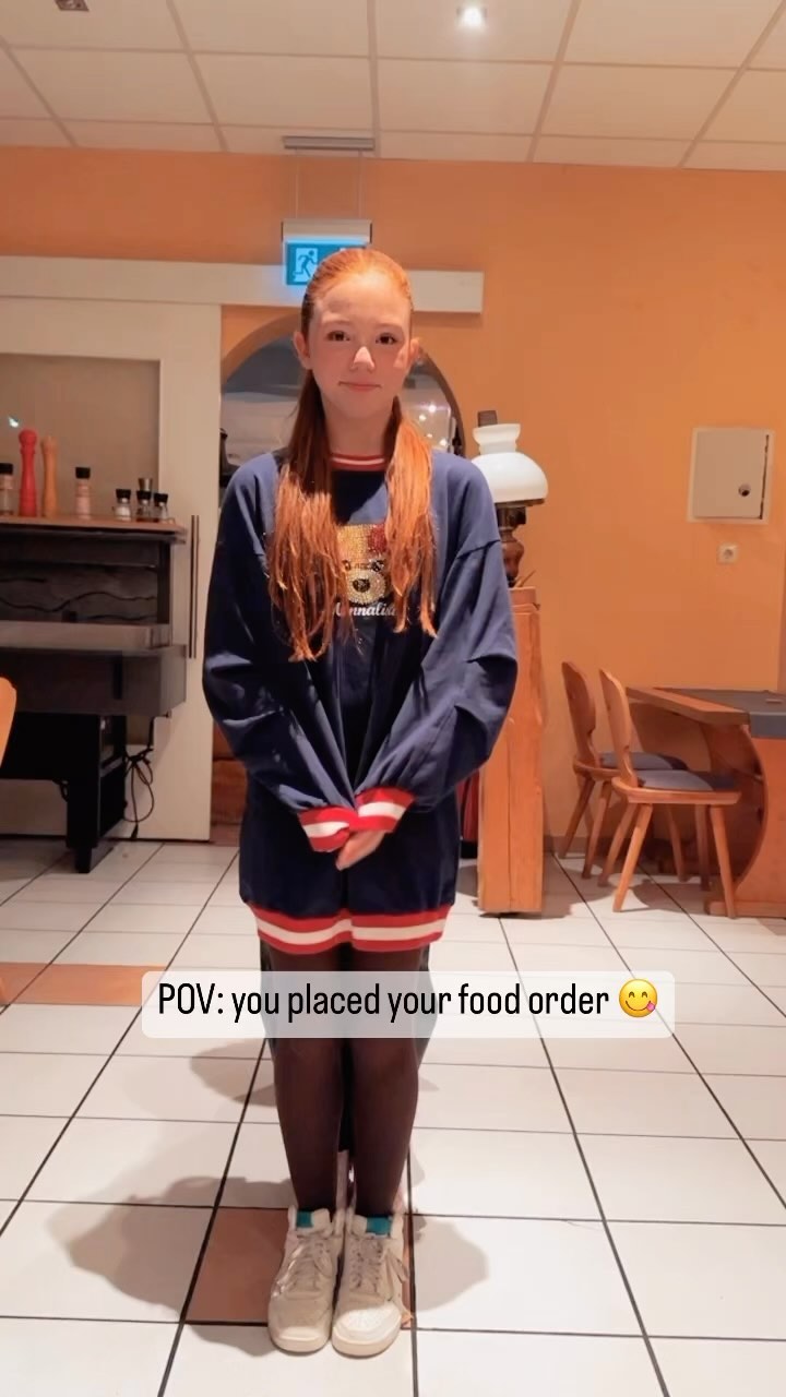 Hallo 😁

#trending #newtrend #funnyvideos #comedy