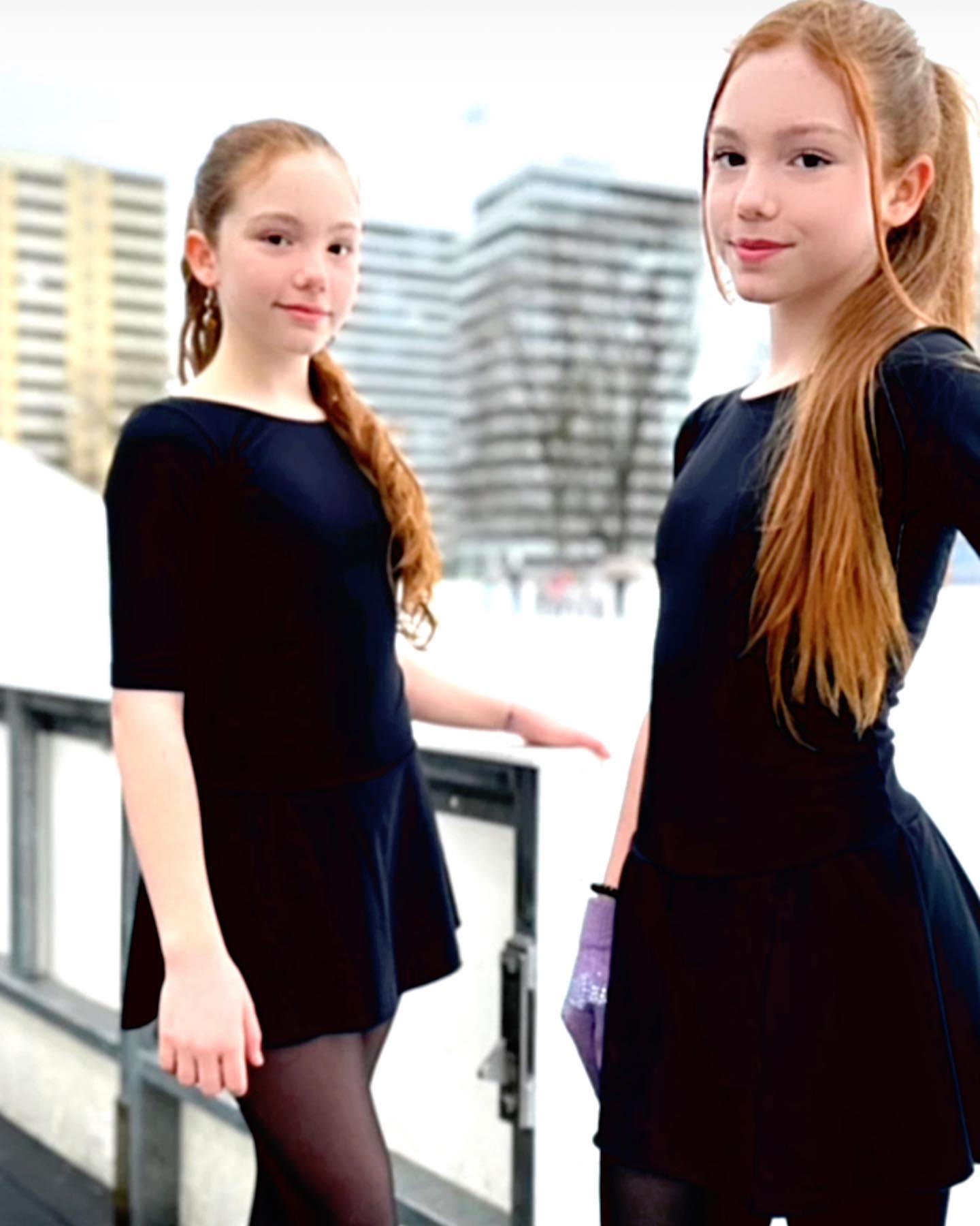 Träume als wäre nichts unmöglich! 

Kleid von @logosmilano 

#beautiful #twinssisters #dreams