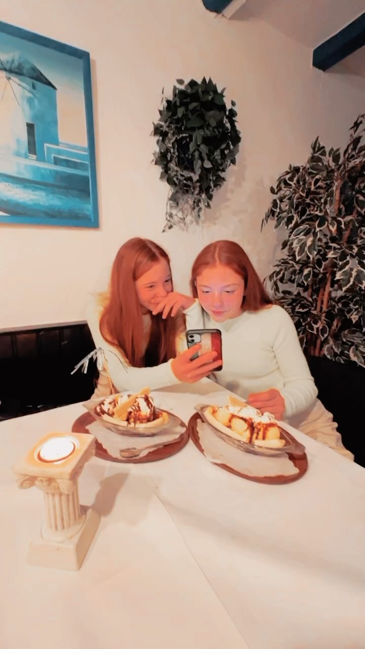 So fängt unser Streit an 😂

#funnyvideos #comedy #twinsisters