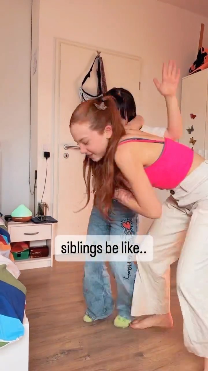 tag your siblings ♥️

Only those who have siblings understand that 😂

#comedy #funnyvideos #gingerha