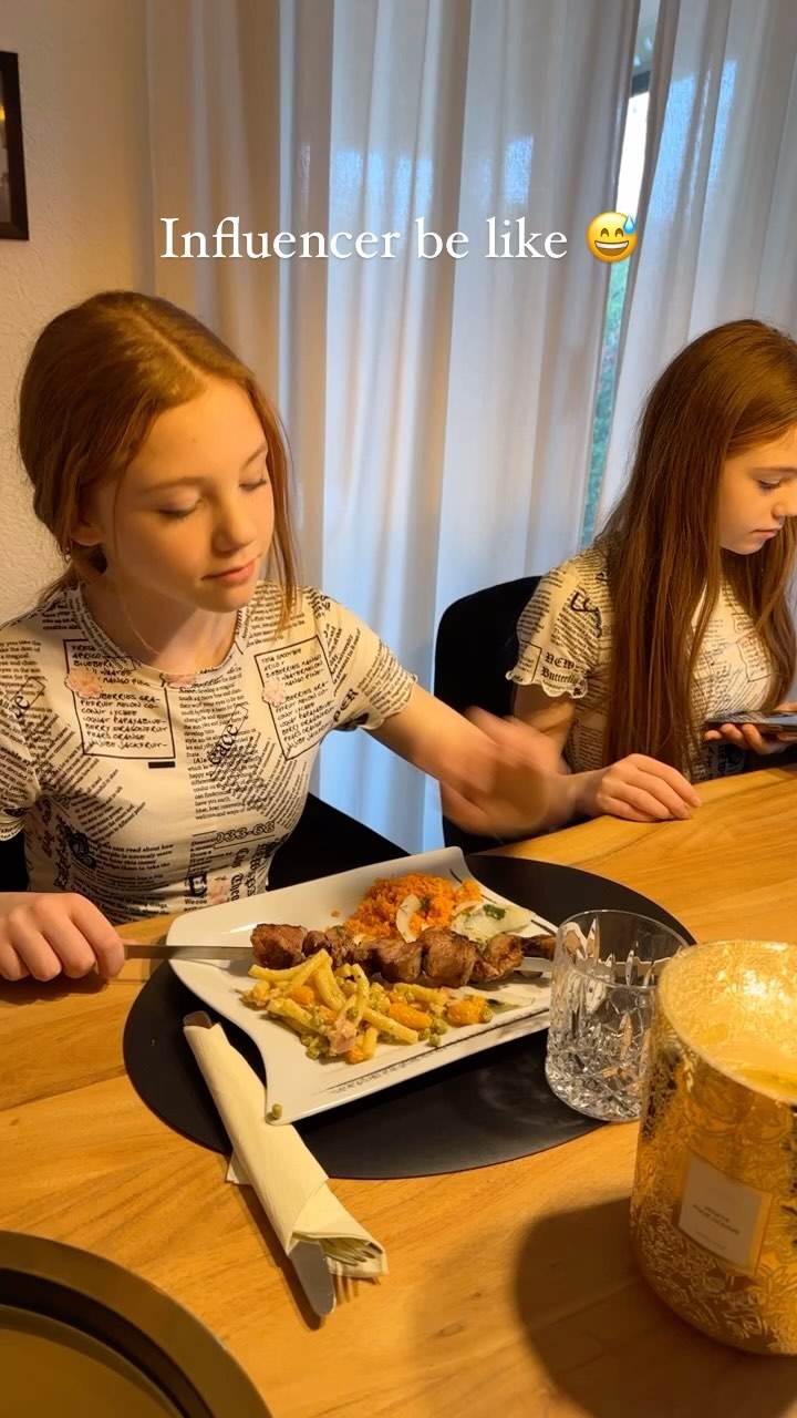 Markiert euren lieblings Influencer und schaut ob er/sie reagiert 🤩 

#influencer #trend #funnyvideo