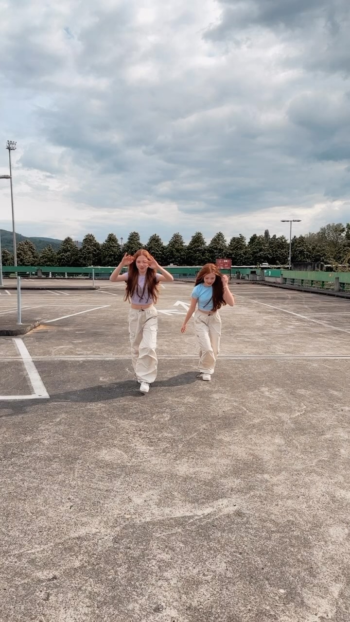 Hi 🤗

#dancetrends #beautiful #stylefashion