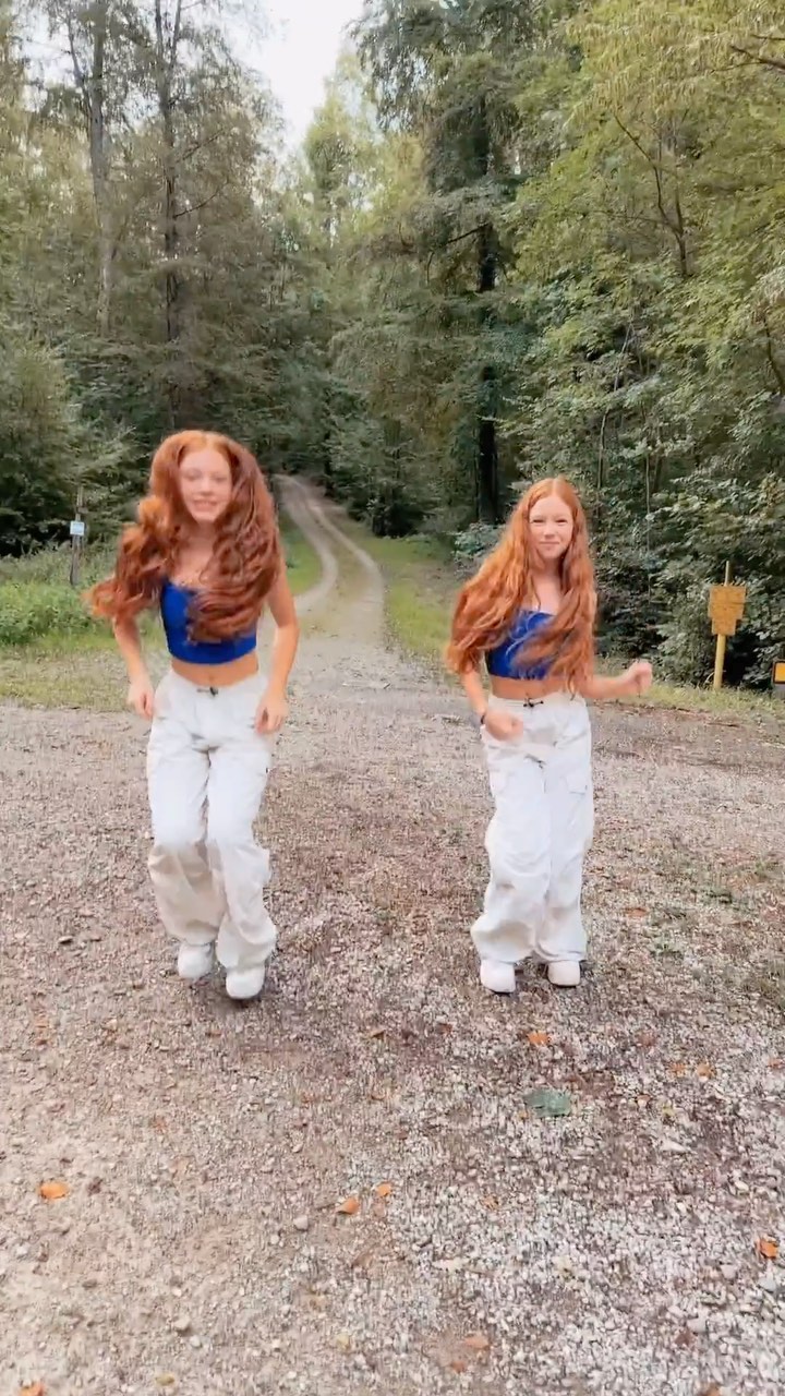 It’s Friday 🥳

#fun #twins #gingerhair