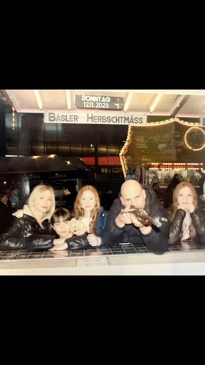 Wenn die Familie beisammen ist, ist die Seele auf ihrem Platz.

Die Zeit verfliegt..🥹❤️

#trending #
