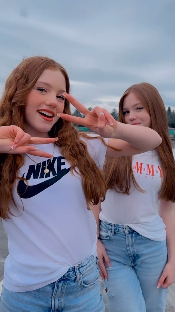 Dieser Trend 😅 habt ihr schon mal einen Rhabarberkuchen probiert? 

#twins #trend #dance #funny