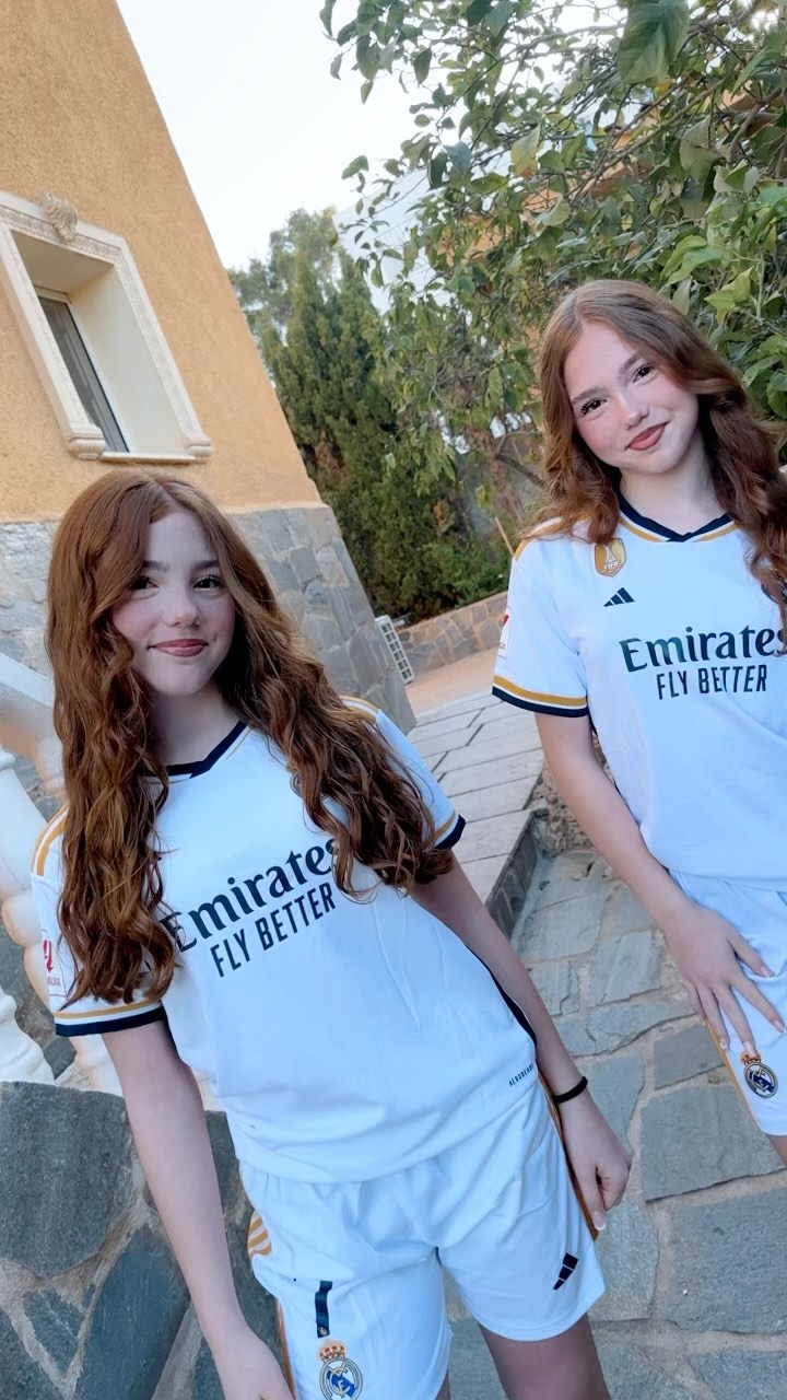 FC Barcelona oder Real Madrid?

#twins #fun #funny #trendingreels #trend