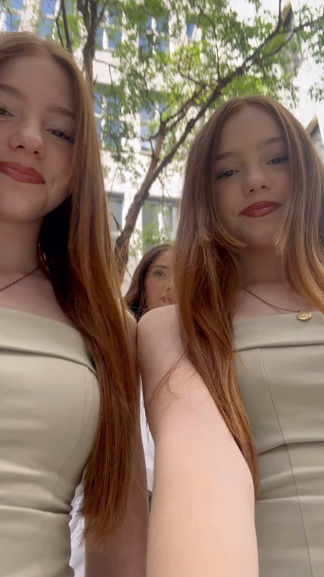 So eine schöne und sympathische junge Frau @hava 
Mögt ihr ihre Lieder? 

#hava #twins #beautiful #b