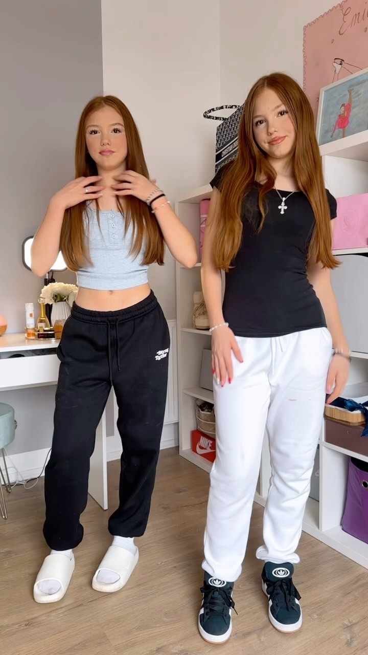 Welches Outfit gefällt euch am besten?

Outfit @logosmilano 

#trend #transformation #iceskating #fu