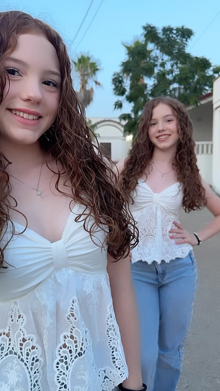 😁

#twins #fun #dance #fyp #beautiful #trendingreels #viral #trend #