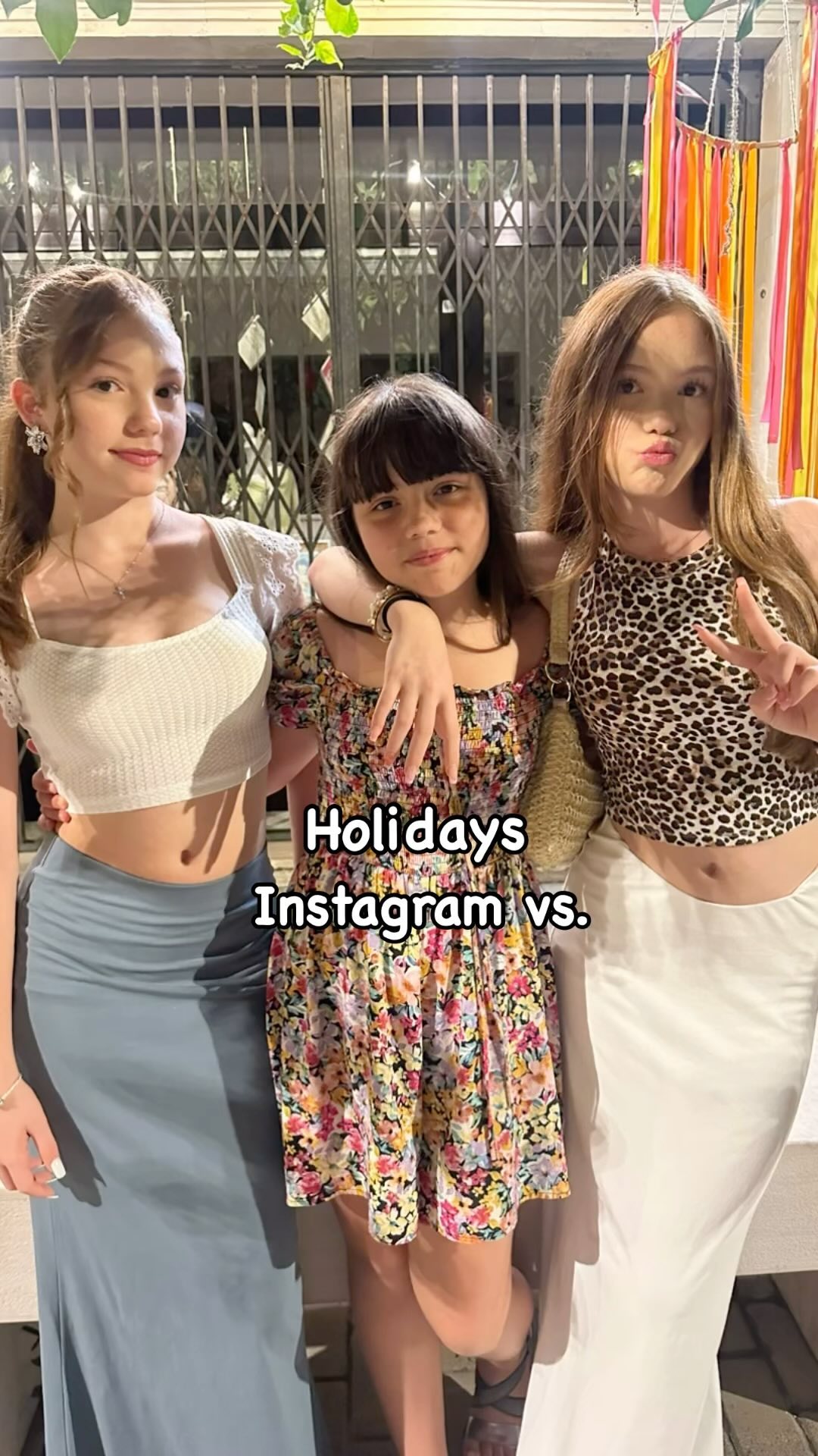 Geschwisterliebe 🫶🏻😂

Hast du auch Geschwister?

#twins #sisters #fypシ #trendingreels #fun #comedy #