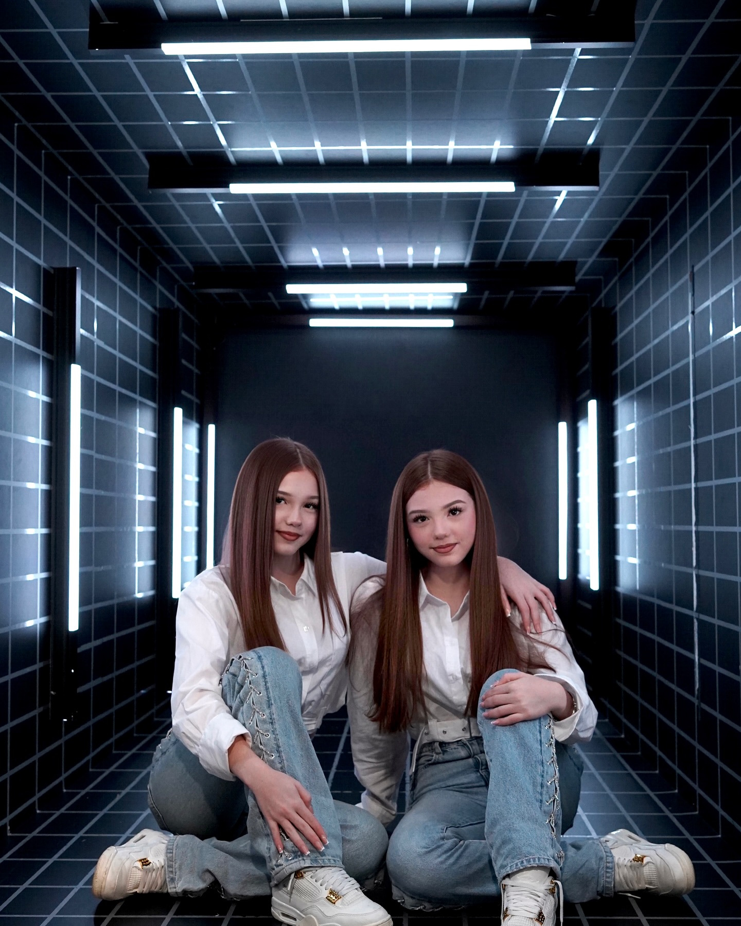 Sollen wir unser Profilbild ändern?
#picture #twins #beautiful #photooftheday
@studioofwonders