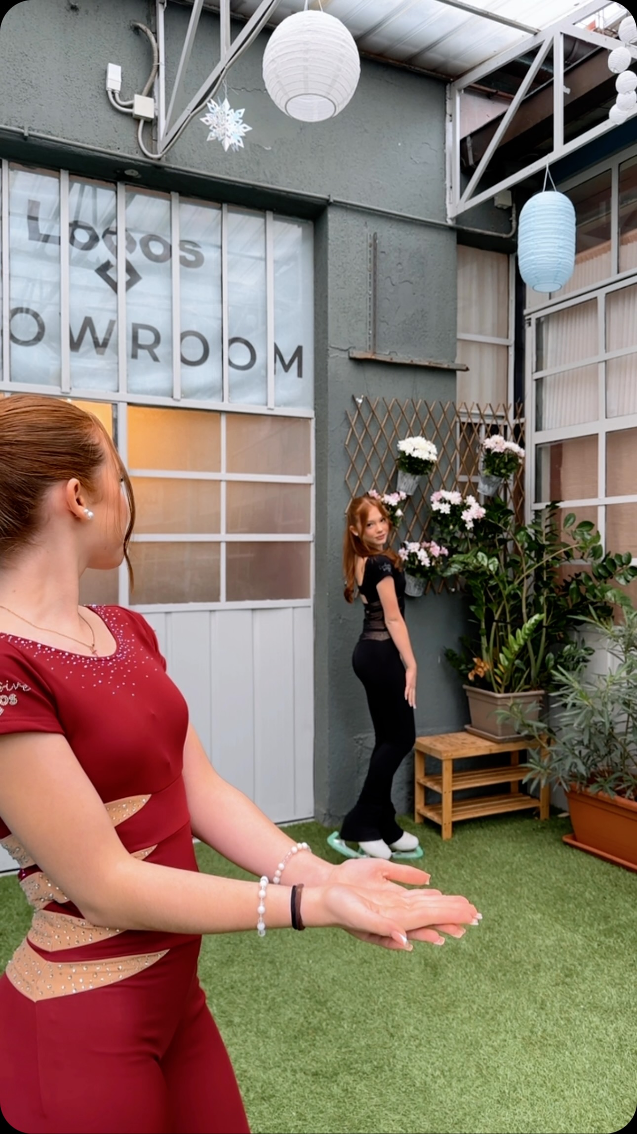 Rot oder Schwarz?

@logosmilano 

#twins #style #fypシ #trendingreels #beautiful #viral #trend #icesk