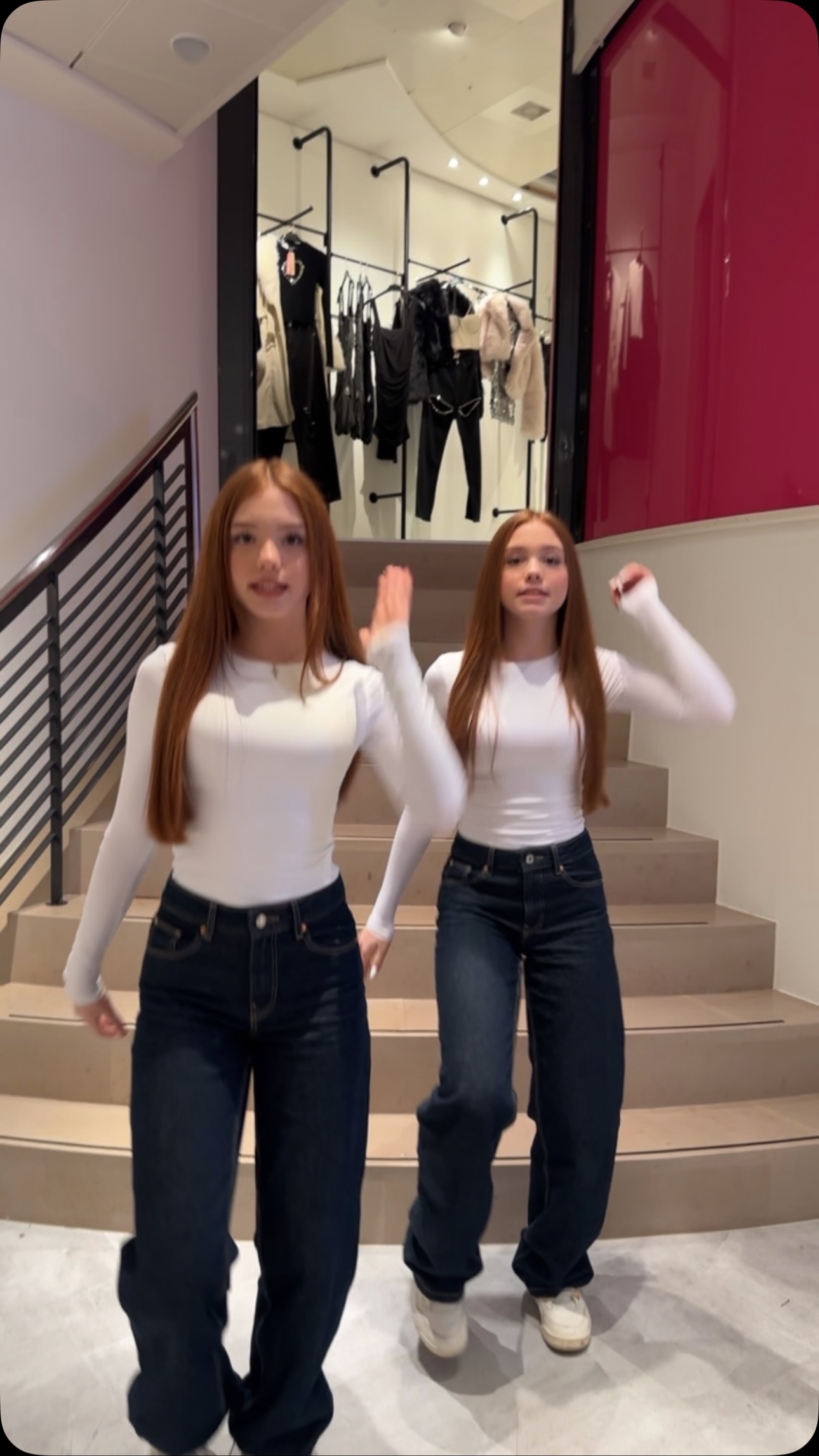 🫶🏻

#twins #dance #fypシ #beautiful #trend #viral #trendingreels #sisters #style