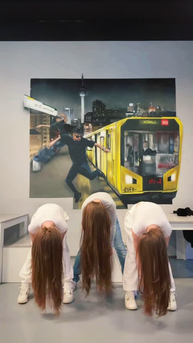 Frohe Weihnachten ihr Lieben 🎄🎄🎄

#fun #twins #beautiful #dance #trend #viral #sister #sisterwives #