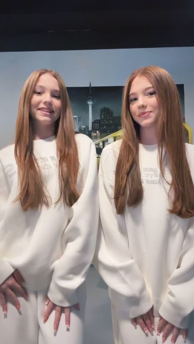Wait ✋🏻
@kyc_za 

#twins #fun #trendingreels #beautiful #trend #fypシ #funny #wait