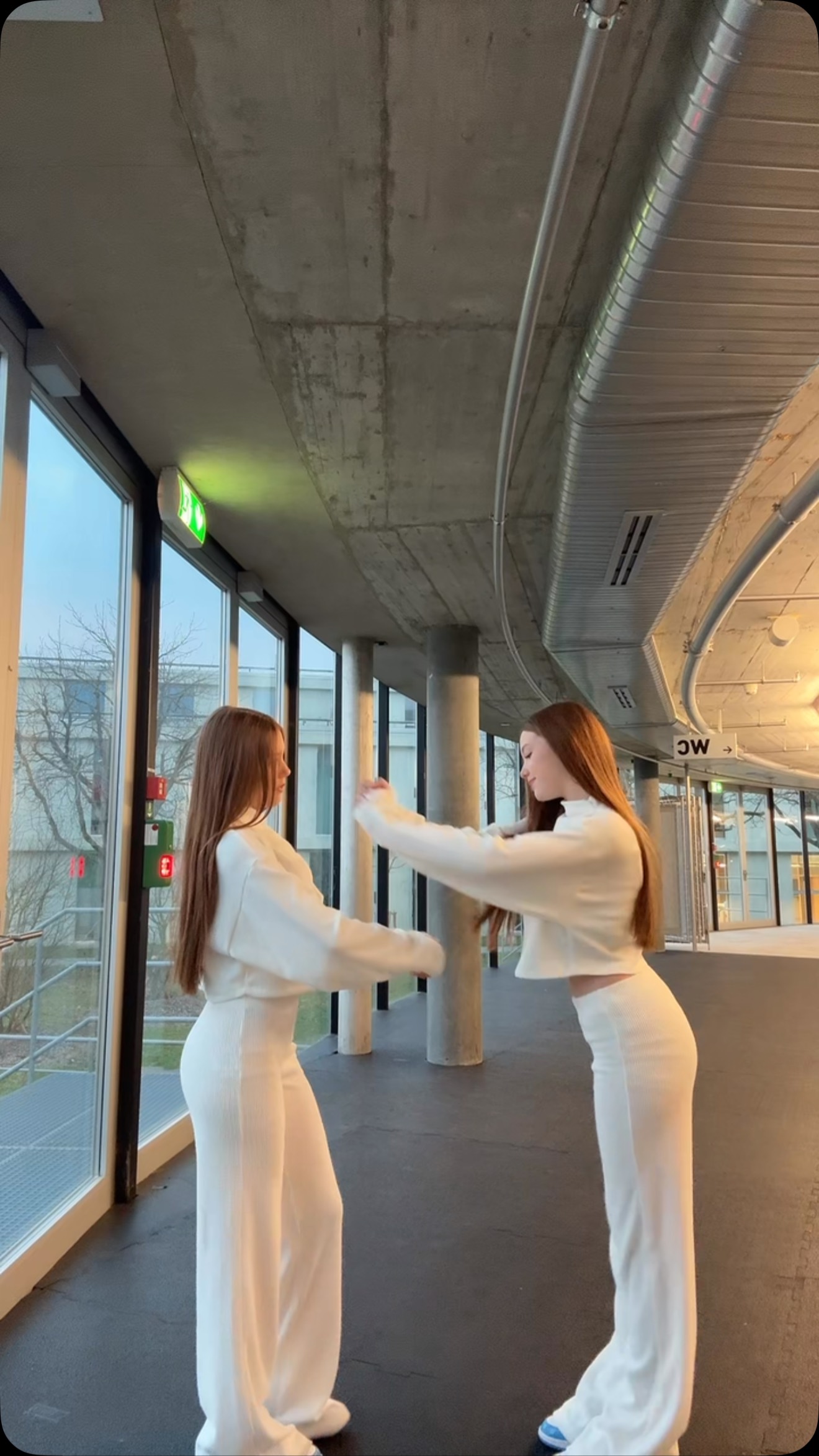 Endlich Wochenende 🫶🏻

#twins #fun #trendingreels #beautiful #trend #sister