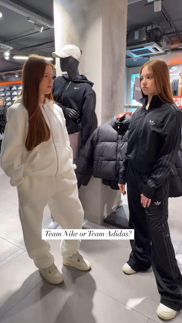 Team Nike oder Team Adidas? ⬇️

#twins #fun #comedy #adidas #nike #trend #trendingreels