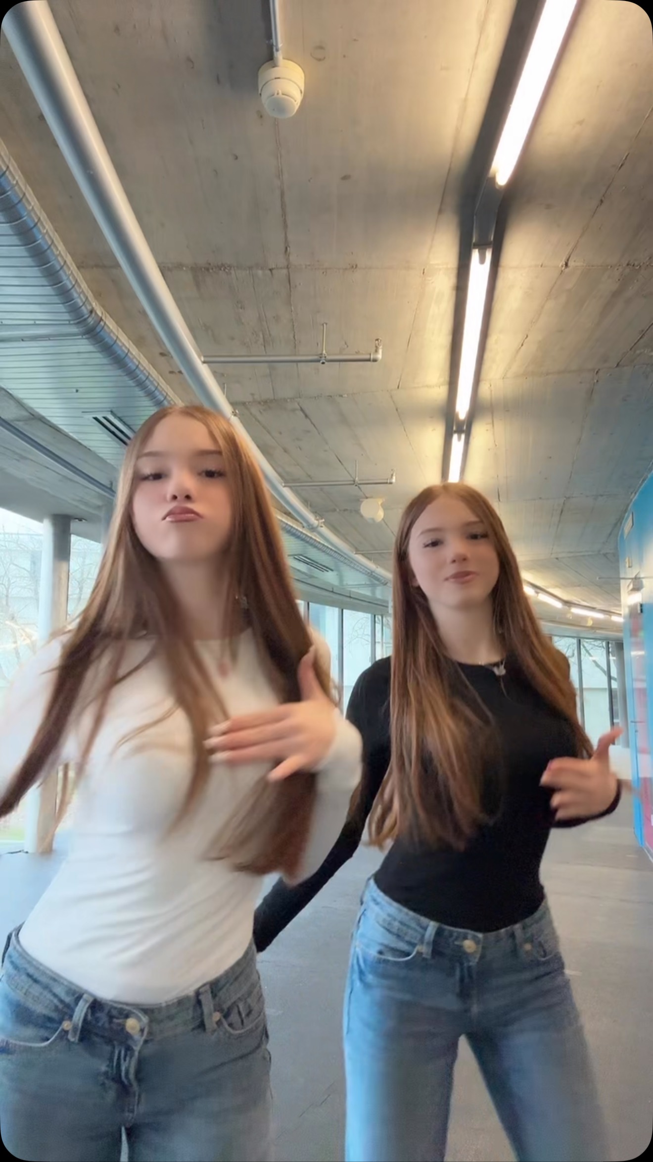 🫶🏻

#twins #trendingreels #beautiful #fypシ #trend #dance #funny