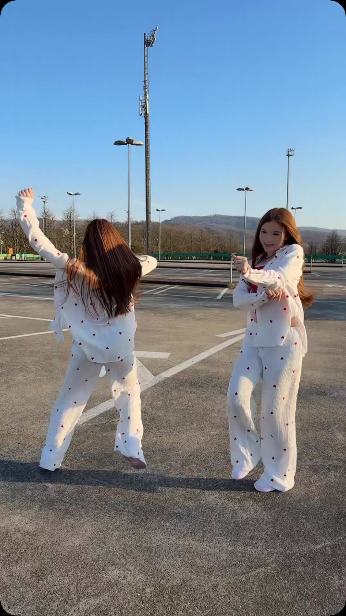 Schönen Weltfrauentag Mädels 💪🏼❤️

#twins #trendingreels #beautiful #fypシ #trend #funny #fun #funwit