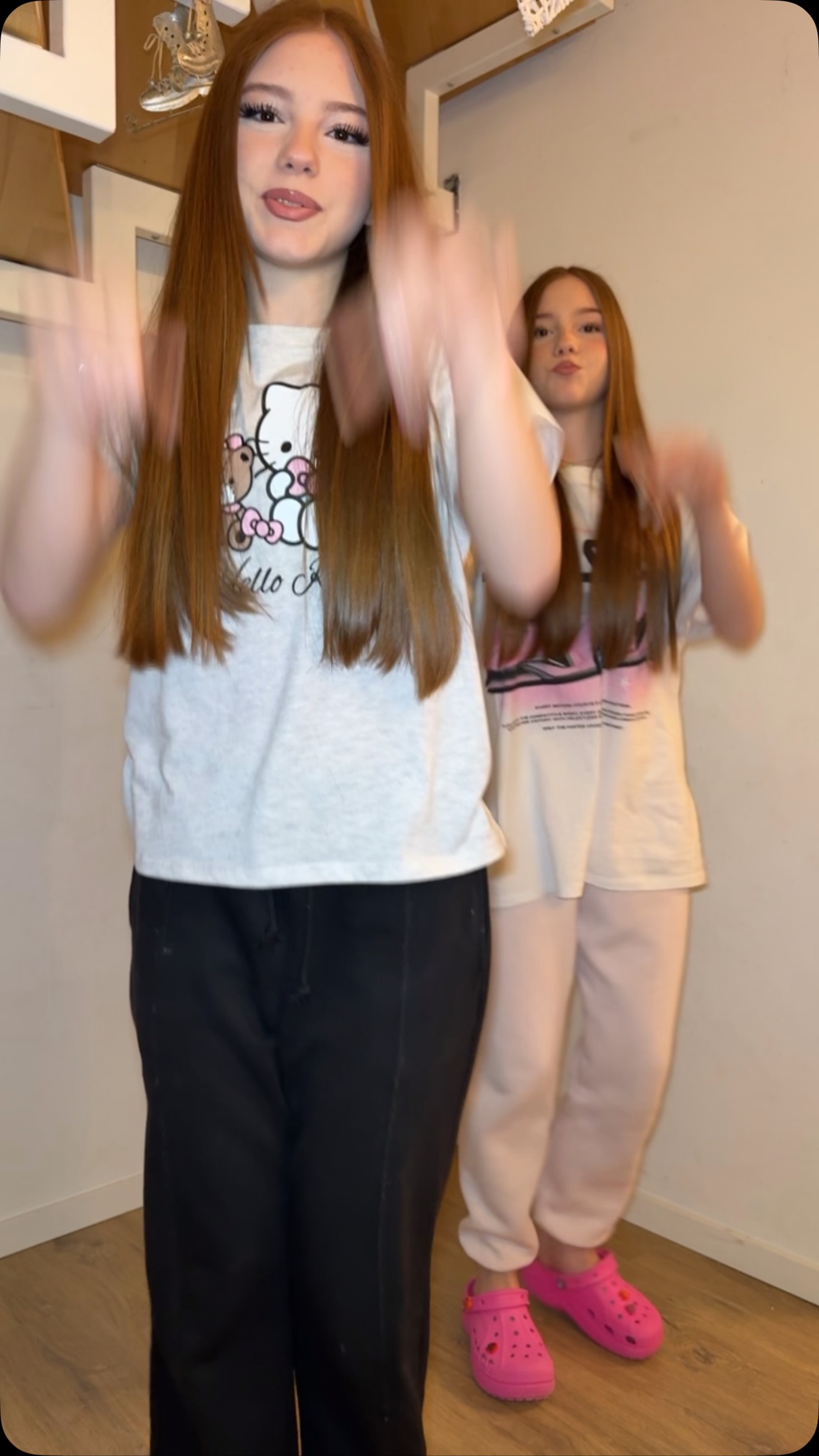 Schönes Wochenende 🫶🏻

#transformation #twins #trendingreels #fypシ #trend #beautifull #beauty #styli
