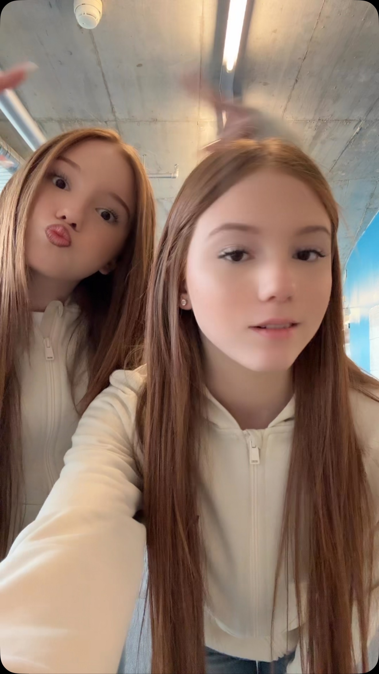 Hi 🌞🌞

#twins #fun #happy #trend