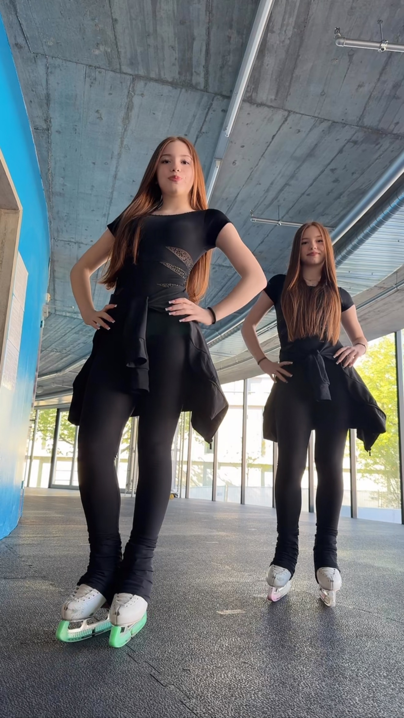 🫶🏻 

#twins #trendingreels #sport #iceskater #figurskating #skater #beautiful