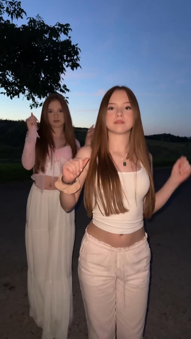 🫶🏻

#twins #dance #trend #fypシ #beautiful #trendingreels