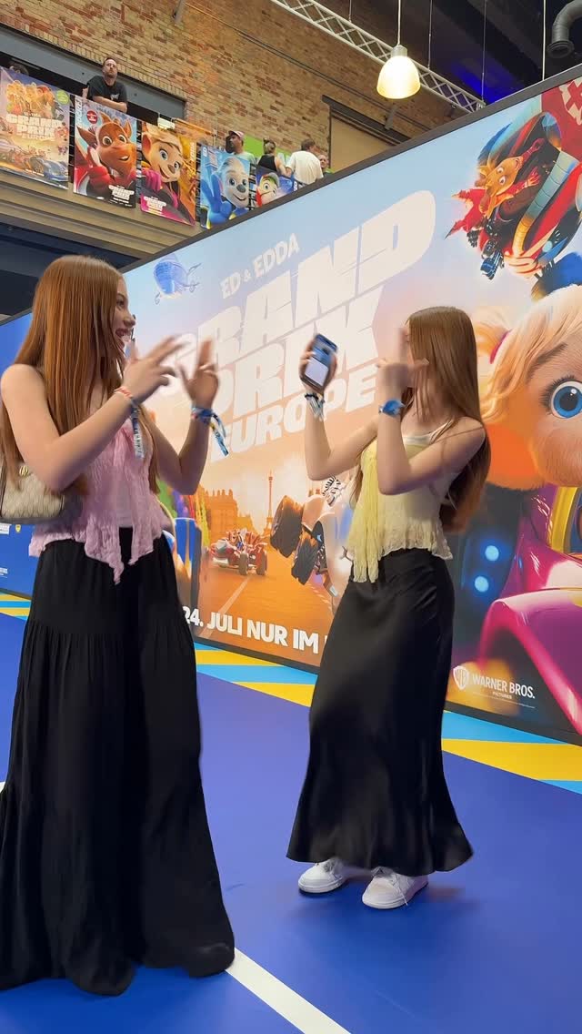 🫶🏻 

#twins #fun #trendingreels #beautiful #dance #viral #sisters
