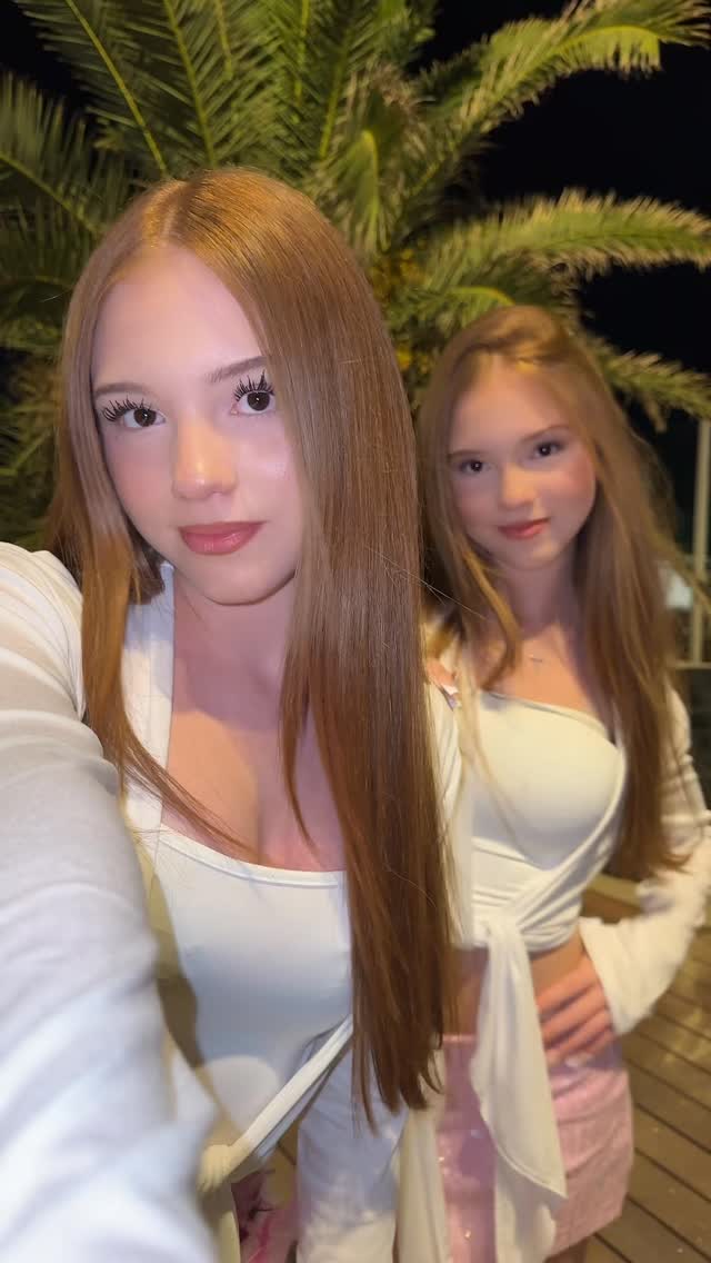 🫶🏻

#twins #fun #trendingreels #beautiful #dance #fypシ #holidays