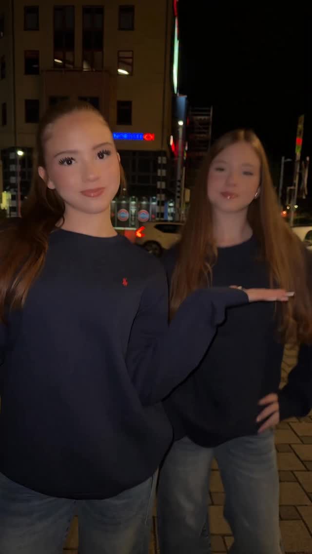 🫶🏻

#twins #fun #trendingreels #beautiful #dance #trend #fypシ