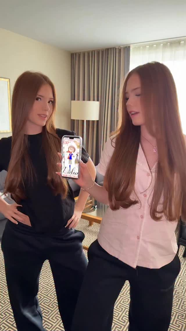 Let’s go 📕
Dalia das rote Buch 

#twins #trendingreels #fun #trend #transition #outfits #fypシ