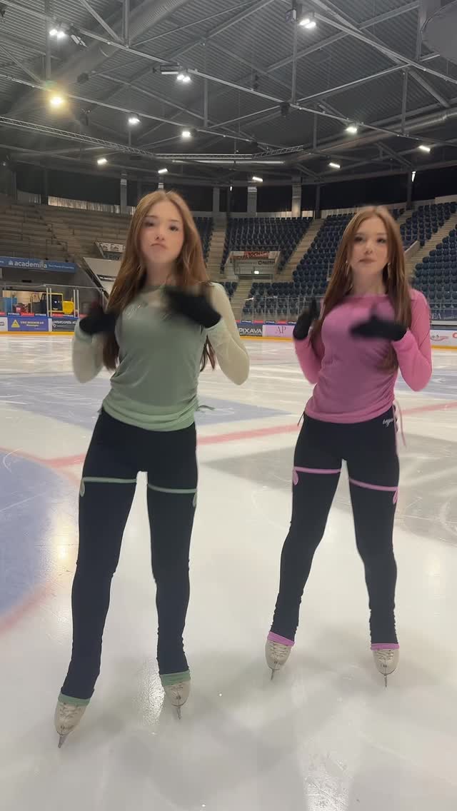 Ferien 🥳

#twins #fun #trendingreels #beautiful #dance