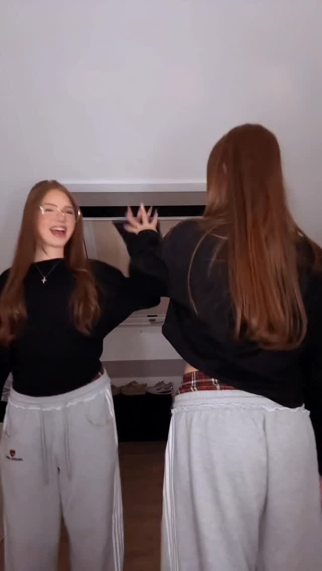wassup 😜

#twins #trendingreels #dance #fyp #beautiful