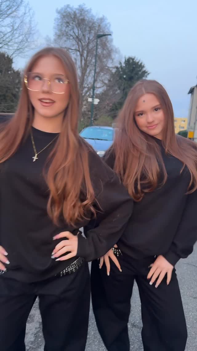 🖤🖤

#twins #trendingreels #fun #dance #fypシ