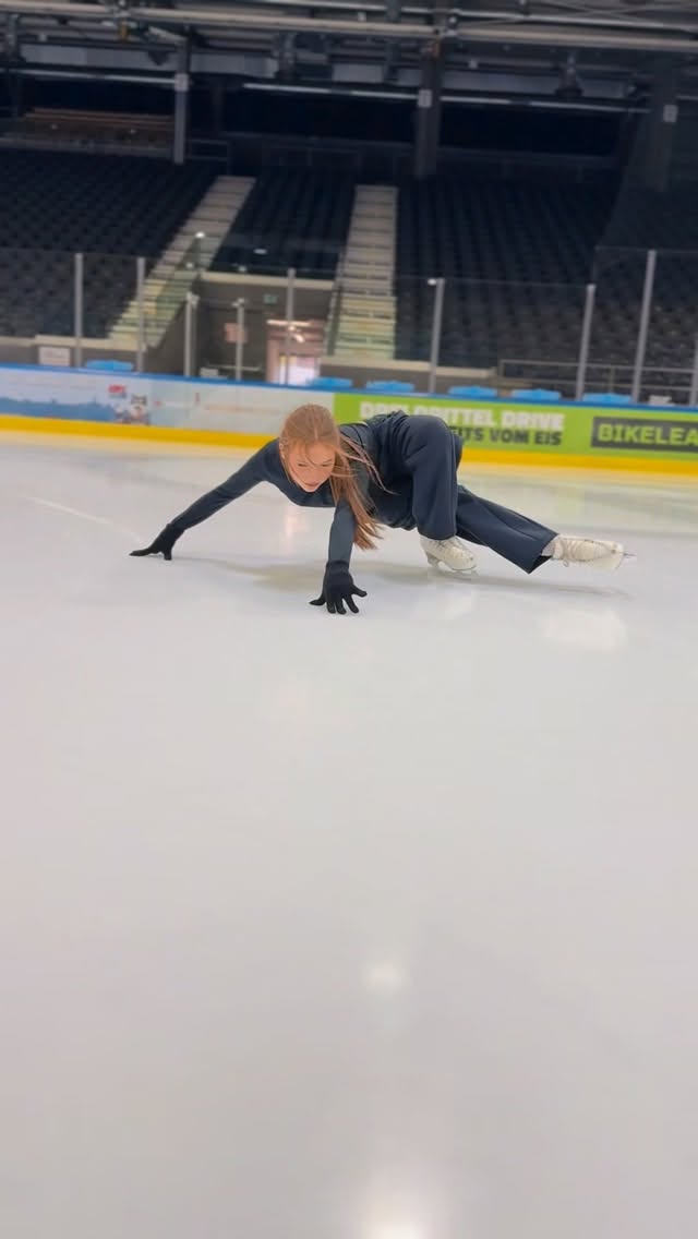 🖤🥷

#twins #iceskater #bts #trendingreels #sport