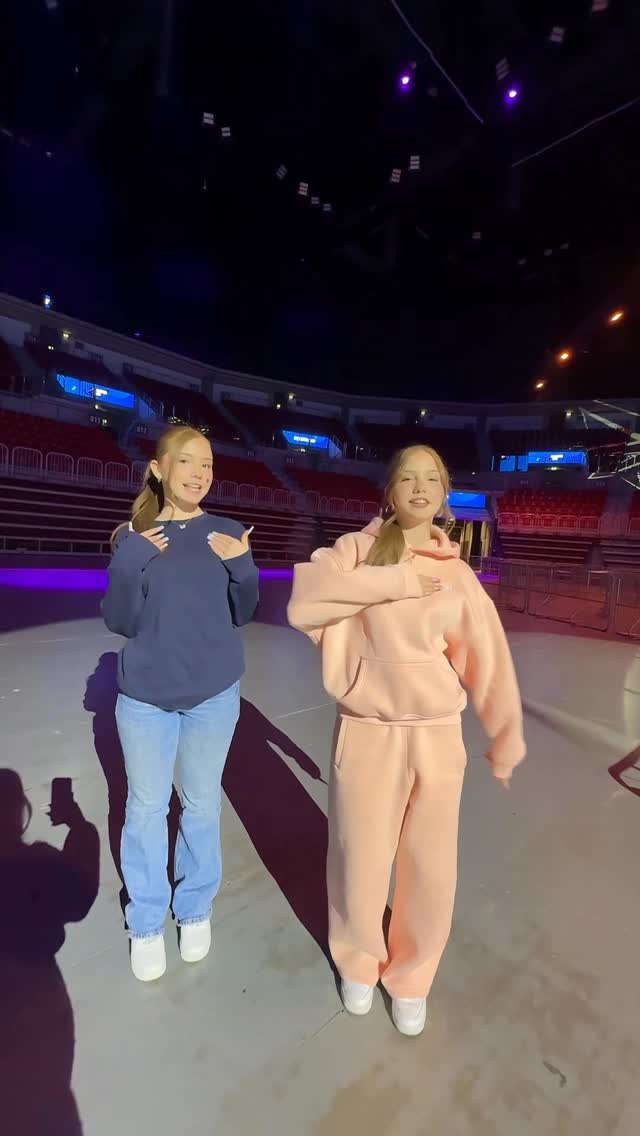 Jetzt könnt ihr den Song streamen 🫰🏻

#twins #dance #fun #beautiful #fypシ