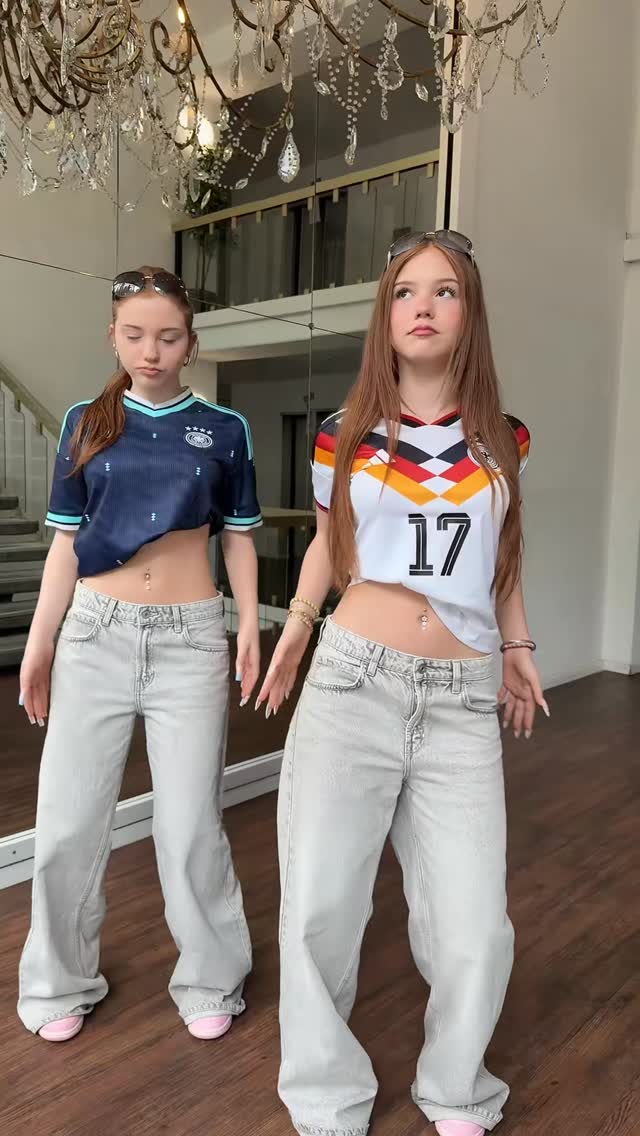 👀

#twins #fun #trendingreels #beautiful #fypシ