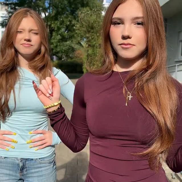 Unsere Version ist immer noch die beste 🫰🏻

#twins #dance #trendingreels #fun #beautiful