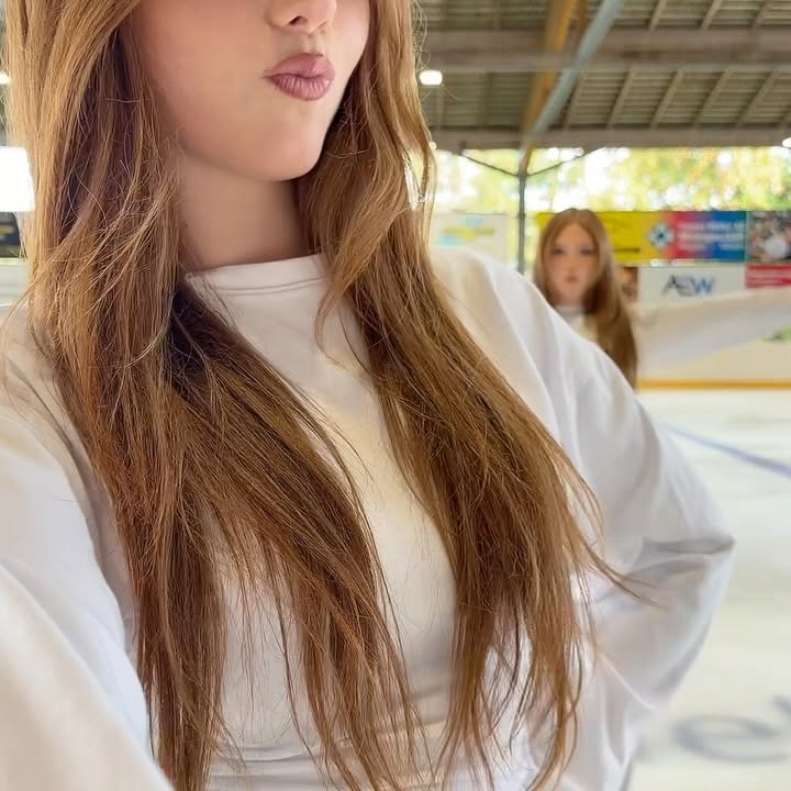 Frutti 🍍

#twins #dance #iceskater #trendingreels #beautiful