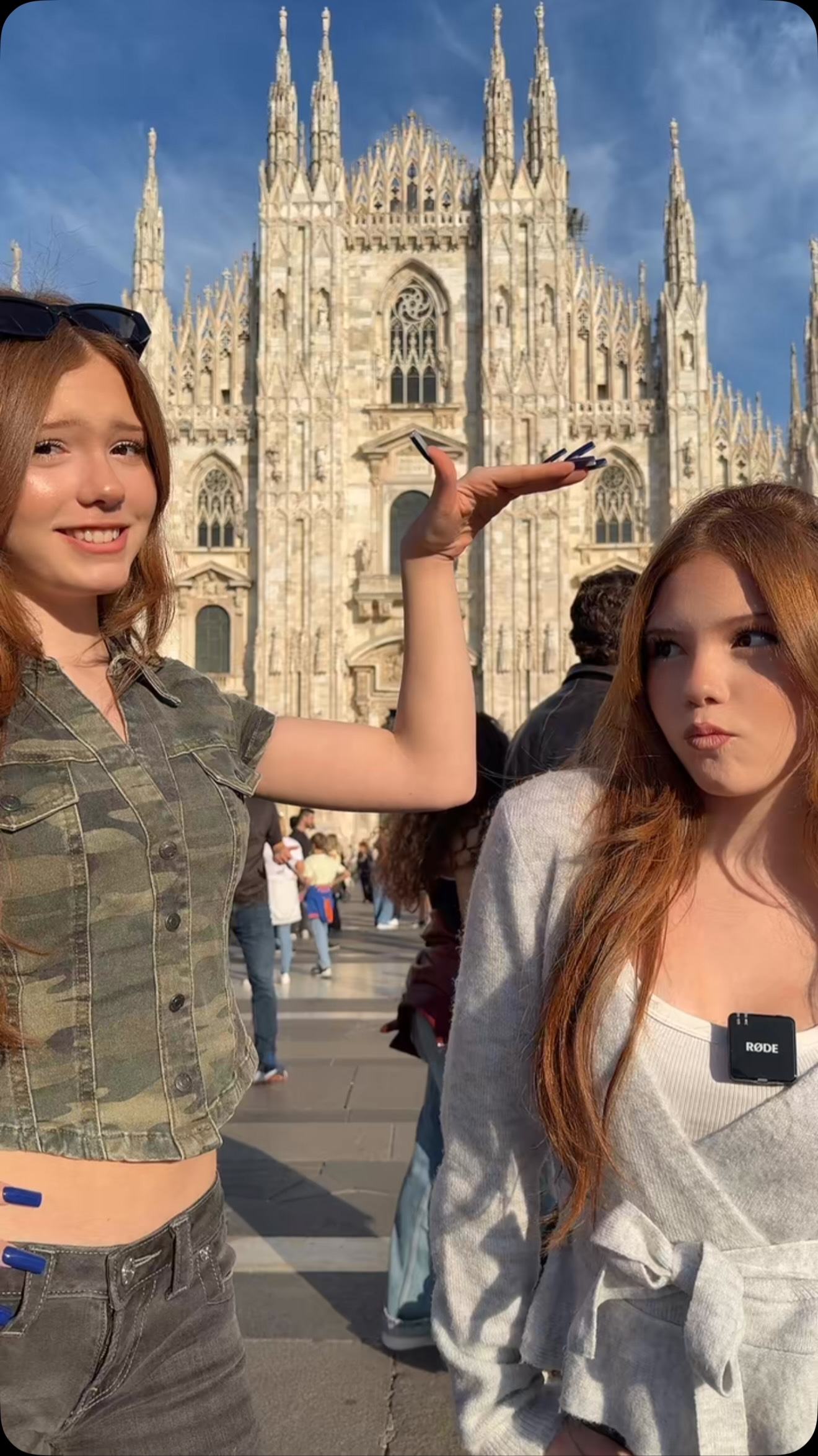 Wie groß seid ihr? 👇🏻

#twins #fun #tredingreels #beautifull #fypシ